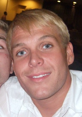 Seb85: Gay Escort in West Sussex, UK